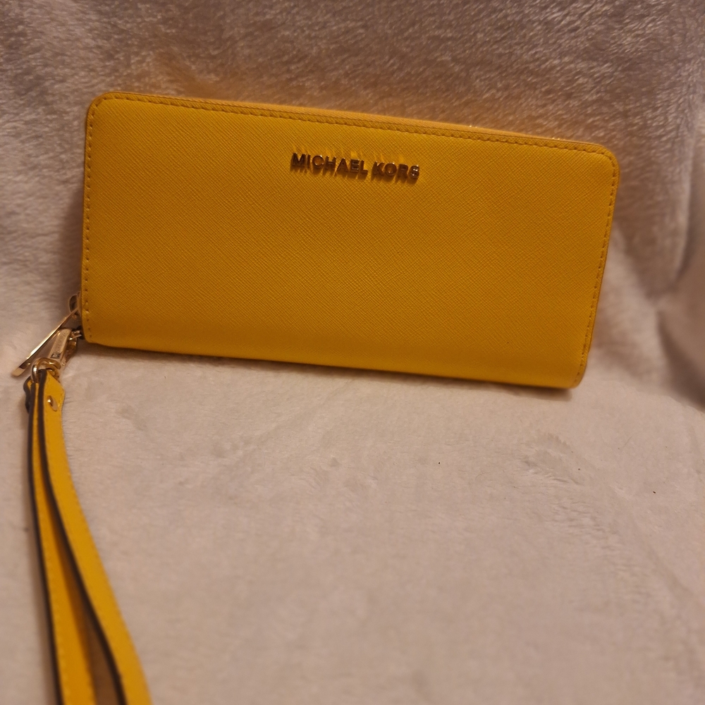 MICHAEL Michael Kors Yellow Wristlet